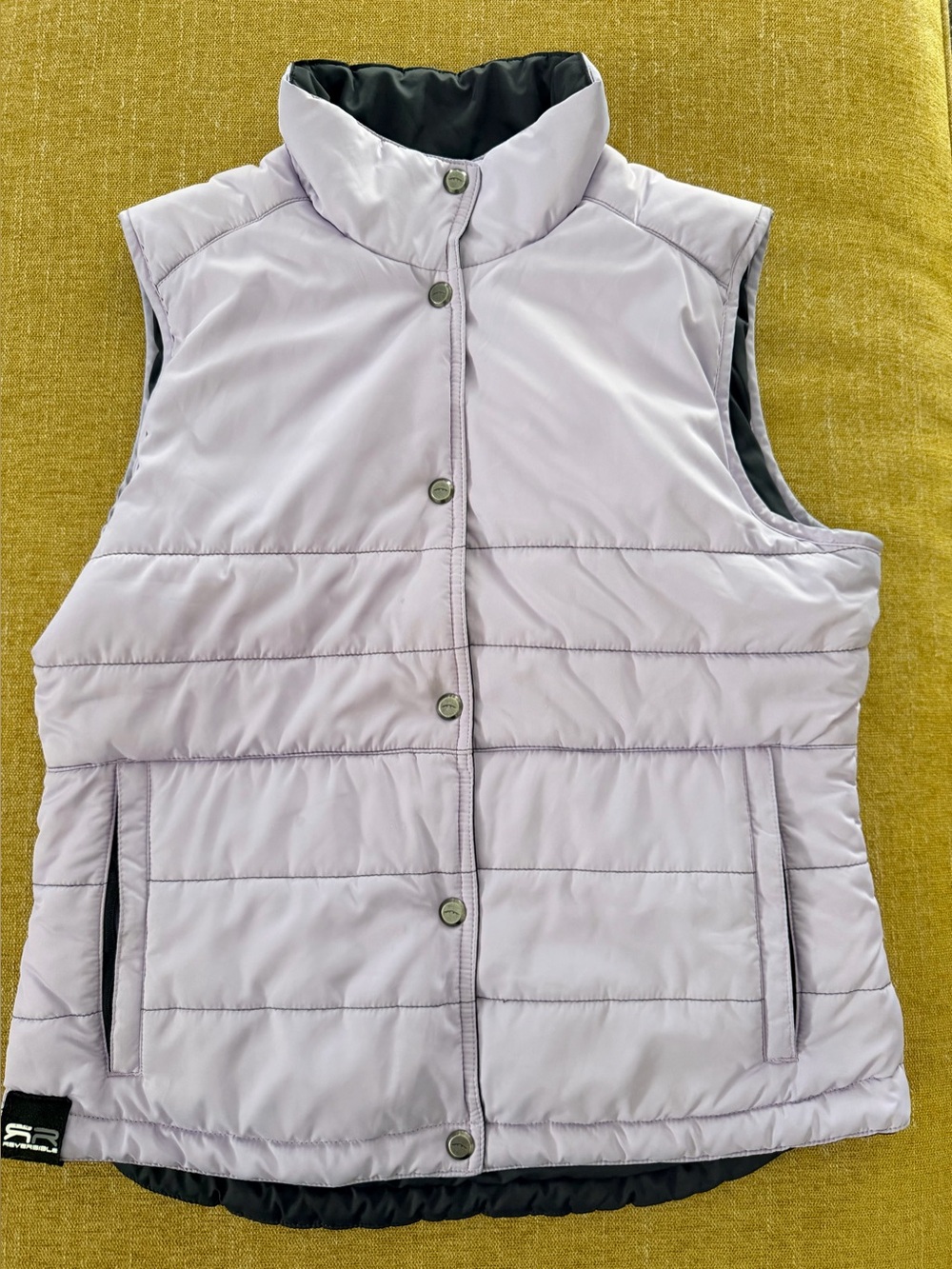 Sun Mountain Reversible Light Lavender + Black Quilted Puffer Vest - M Women